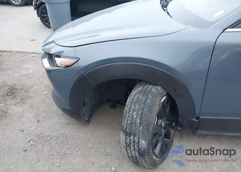 2024 Mazda Cx-30 2.5 S Carbon Edition z USA, uszkodzony, nr VIN 3MVDMBCM2RM647928